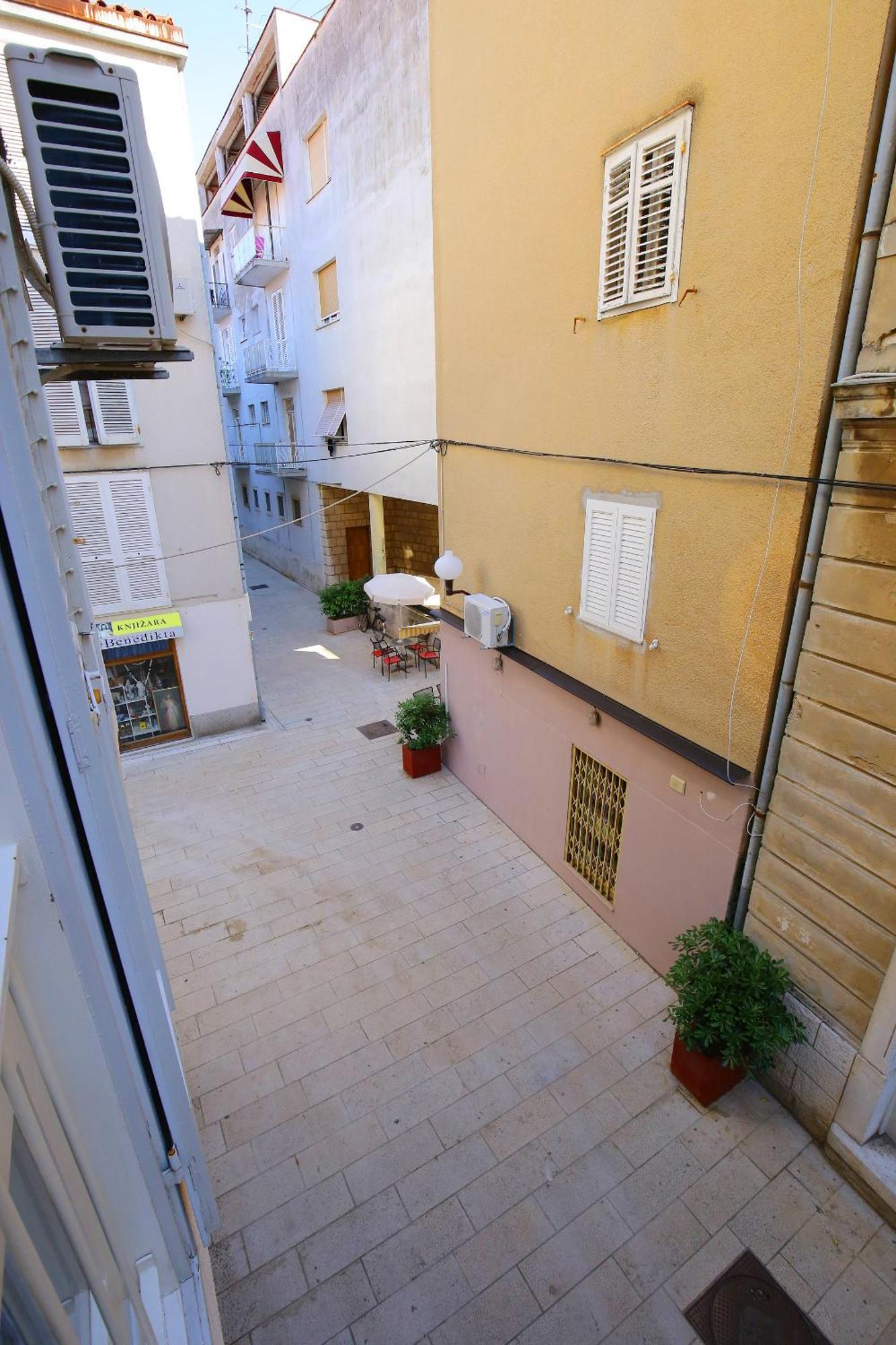 Prokonzul 2Br Apartment In Old Town Zadar Exterior photo